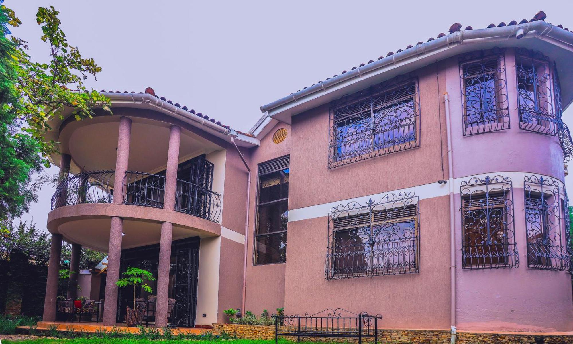 Gazelle Guest House Kampala Bagian luar foto